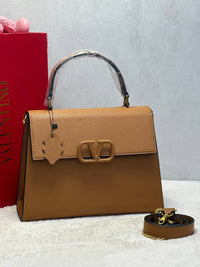 BrandsbyMaya