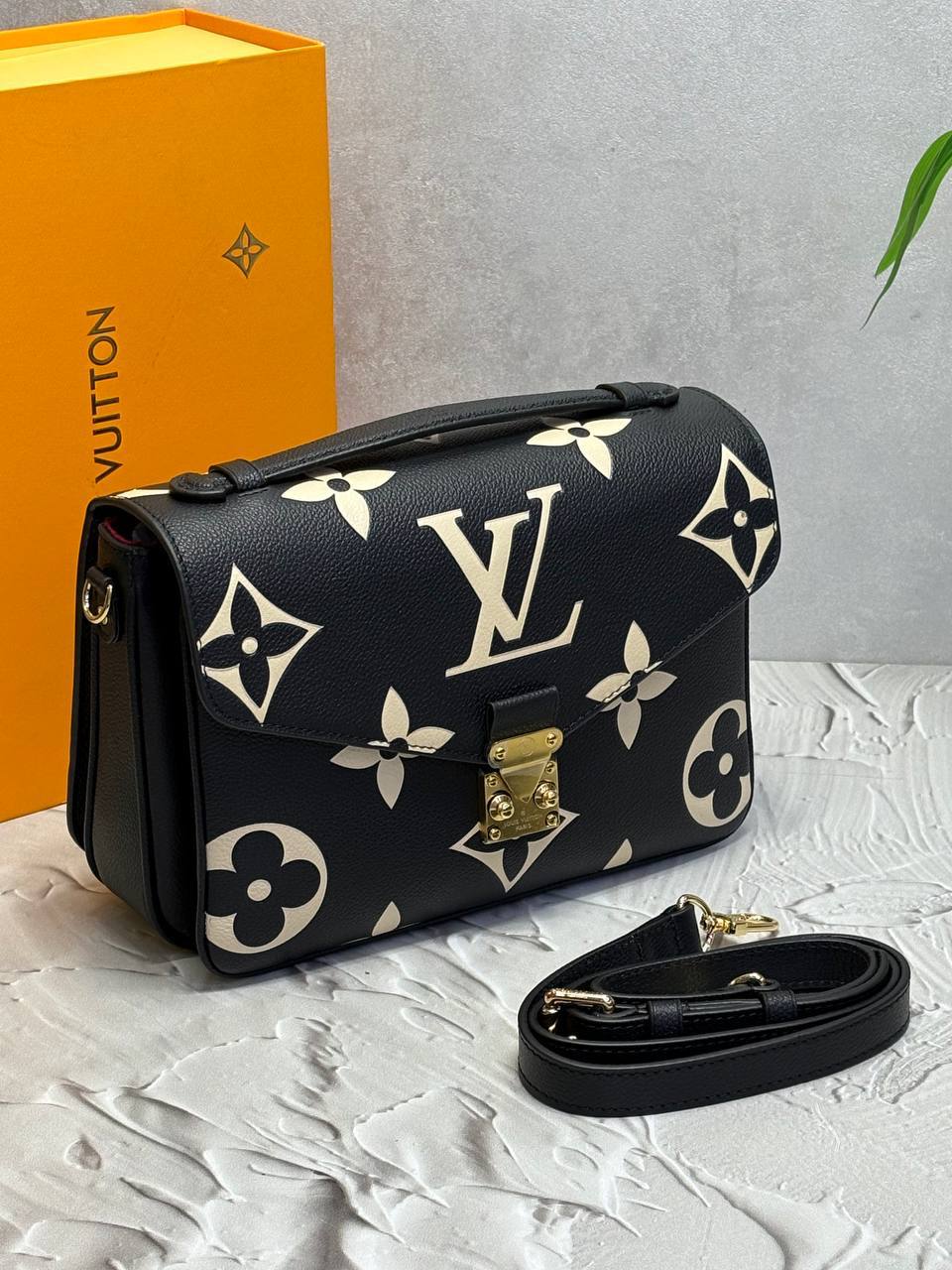 BrandsbyMaya