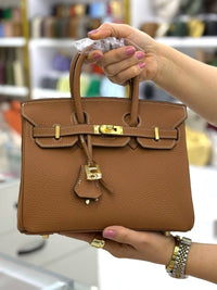 BrandsbyMaya