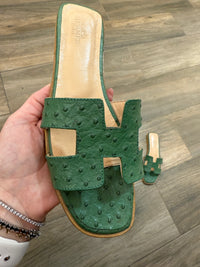 BrandsbyMaya