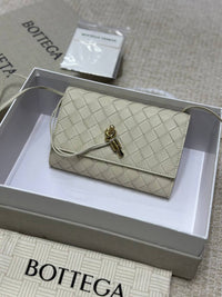 BrandsbyMaya