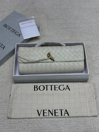 BrandsbyMaya