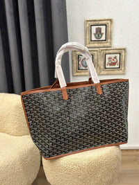 BrandsbyMaya