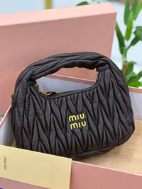 BrandsbyMaya
