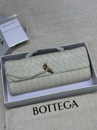 BrandsbyMaya