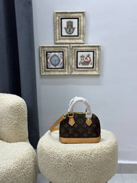 BrandsbyMaya