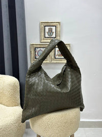 BrandsbyMaya
