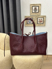 BrandsbyMaya