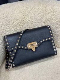 BrandsbyMaya