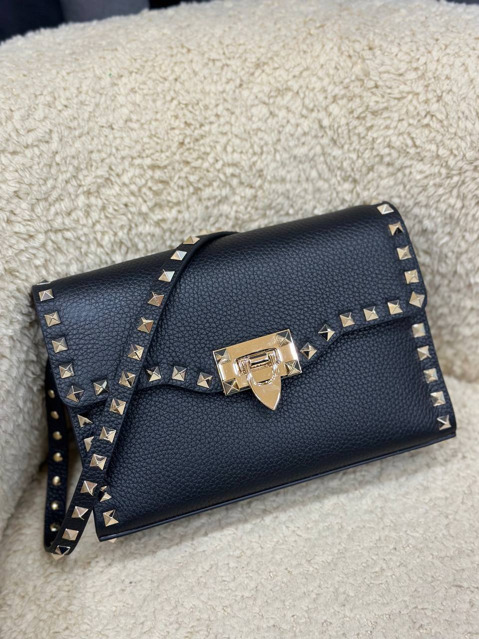 BrandsbyMaya