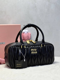 BrandsbyMaya