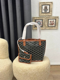 BrandsbyMaya
