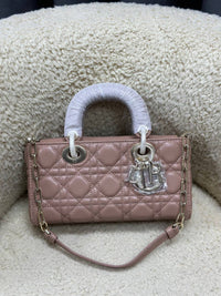 BrandsbyMaya