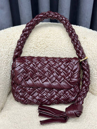 BrandsbyMaya