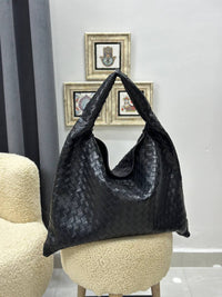 BrandsbyMaya
