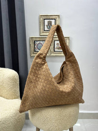 BrandsbyMaya