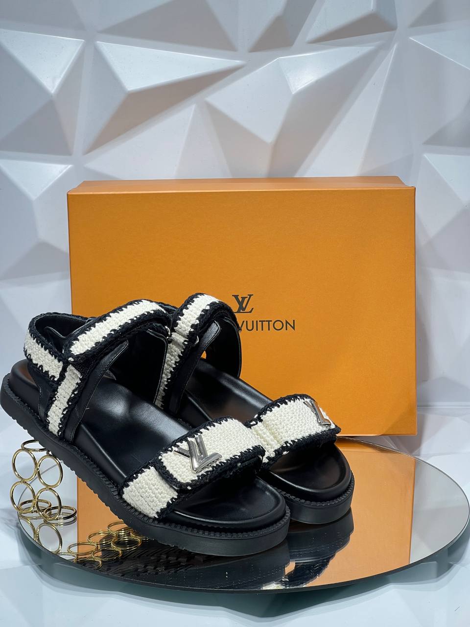 BrandsbyMaya
