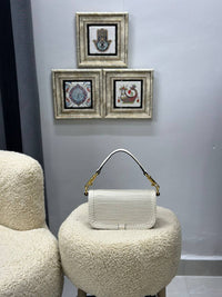 BrandsbyMaya
