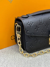 BrandsbyMaya