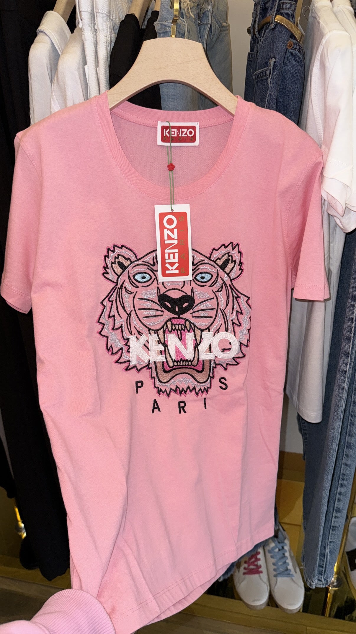 BrandsbyMaya