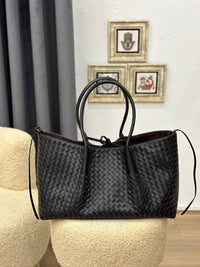 BrandsbyMaya