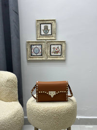 BrandsbyMaya