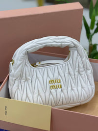 BrandsbyMaya
