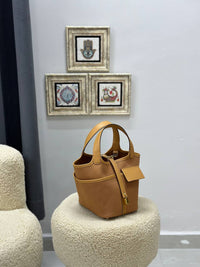 BrandsbyMaya