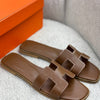 camel hermes slipper