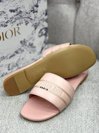 BrandsbyMaya