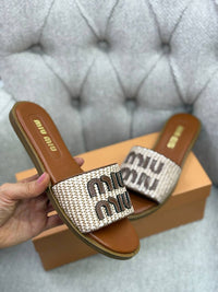 BrandsbyMaya