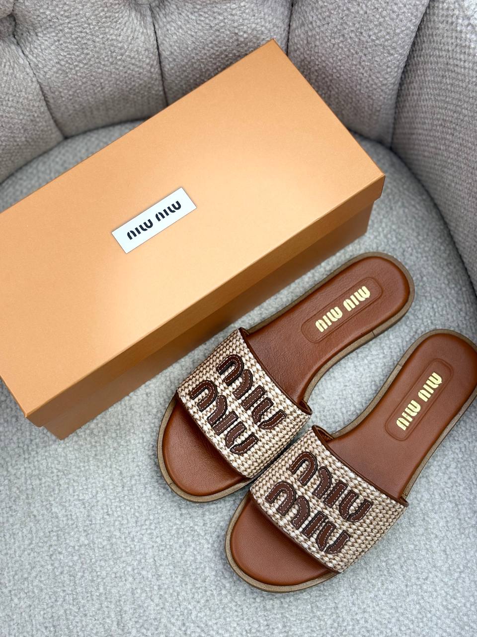 BrandsbyMaya