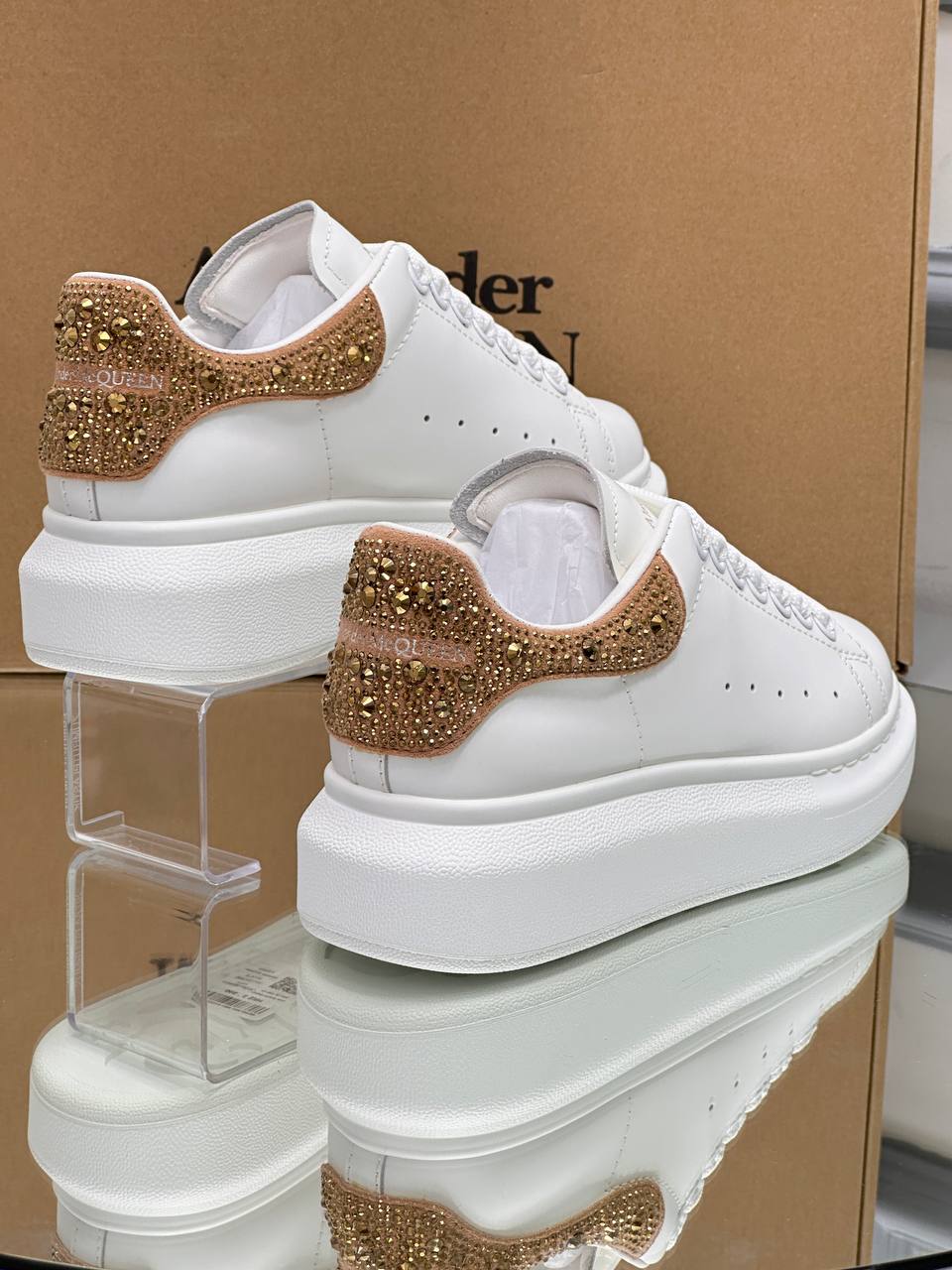 BrandsbyMaya