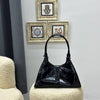 Prada
Medium leather tote bag
32 x 21 x 15 cm